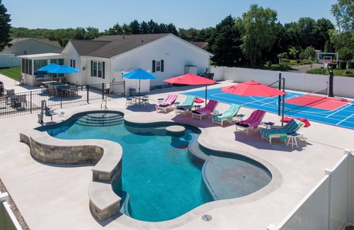 Rehoboth Beach House | UNIQUE! PRIVATE POOL, HOT TUB-BBALL, PICKLEBALL, BOCCE COURTS! Rehoboth Bch