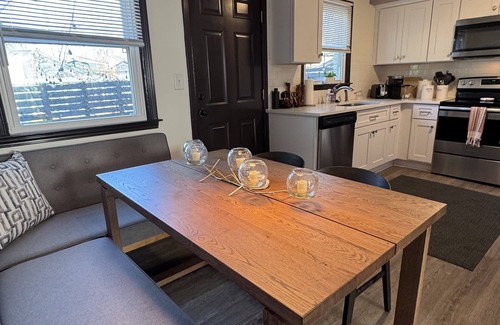 Biddleville House | Unique, professionally designed amenity-rich 2-bedroom townhome in Uptown CLTn