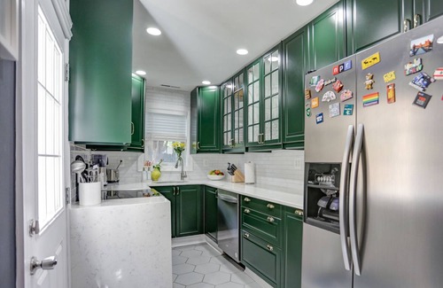 U Street Corridor House | Unique renovated townhouse with private backyard