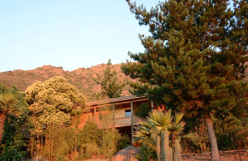 La Florida Cottage | Unique retreat above Santiago de Chile with wooden cottage sleeps 4