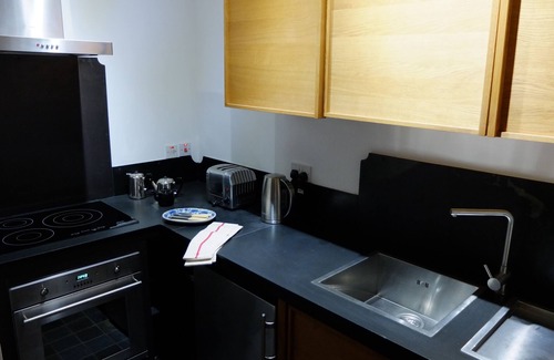 Bootham House | Unique, romantic apartment for two in York city centre artist's house.