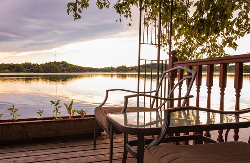 Astorville House | Unique romantic Waterfront home for long stay only