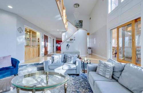 Bushkill House | Unique Roundhouse: Hot Tub-Game Room-FirePit&More!