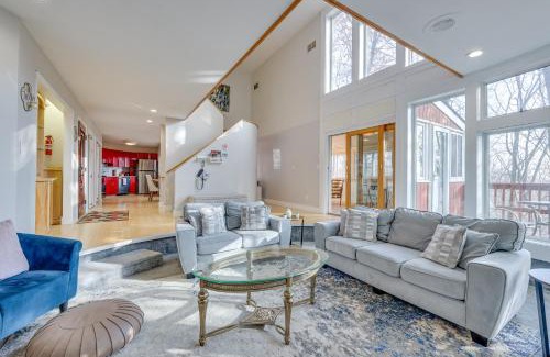 Bushkill House | Unique Roundhouse: Hot Tub-Game Room-FirePit&More!