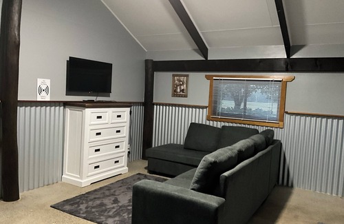 Valla Cabin | Unique rural cabin, 5 minutes from beach