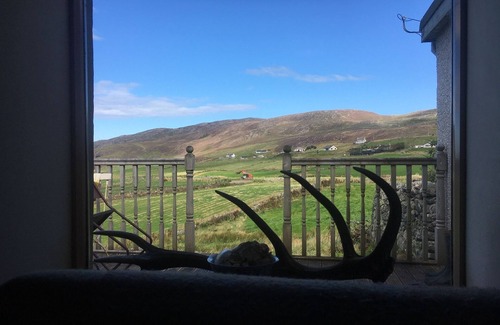 Kirtomy Cottage | Unique rustic cottage, amazing views of wild places. Family and pet friendly