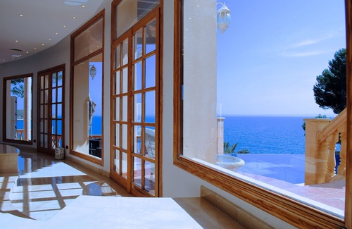 Badia de Palma Villa | Unique Sea Front, Beach 5 mins walk, Large Heated Jacuzzi