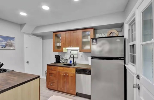Rosemont House | Unique Side By Side Duplex Homes Close to DC and Old Town Alexandria