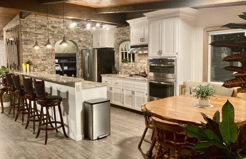 Ahwahnee House | Unique Space, Views, Pool, Fireplace, Close to Yosemite & Town