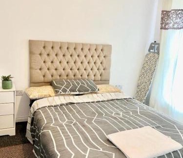 Waltham Abbey House | Unique stay