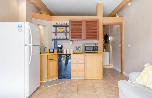 Palm Coast Condo | Unique Stay with European Charmn