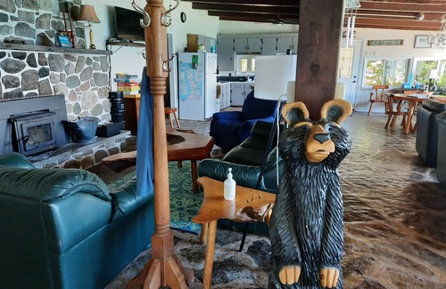 Lion's Head Cottage | Unique stone cottage on Turquoise waters of the Bruce Pennisula