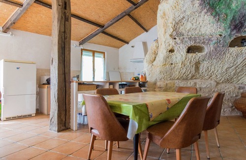 Faverolles House | Unique troglodyte house in the Valley