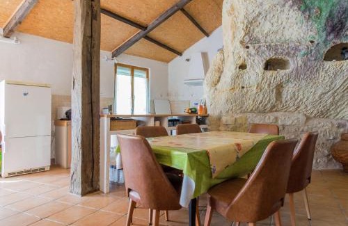 Faverolles House | Unique troglodyte house in the Valley