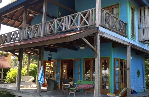 El Farallon del Chiru Villa | Unique Tropical Beachfront Villa