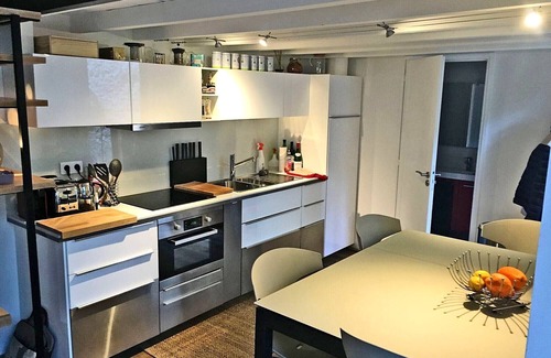 Sete Apartment | Unique! unusual! Charming apartment with large garden 10 m from the Royal Canal