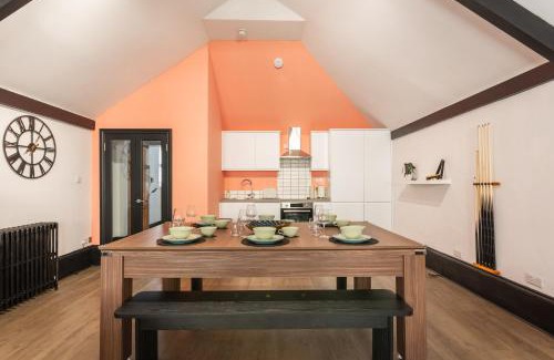 Kemptown Apartment | Unique, Vibrant Apartment Close to Seafront
