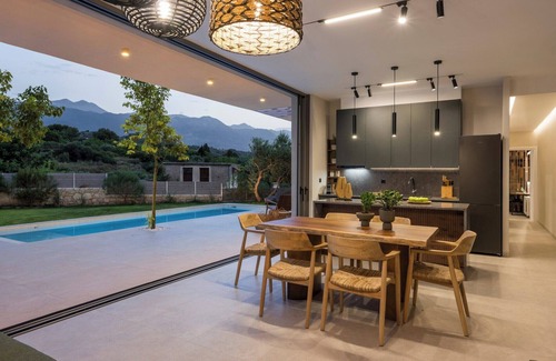 Filippos Villa | Unique Villa Grego, Heated Pool