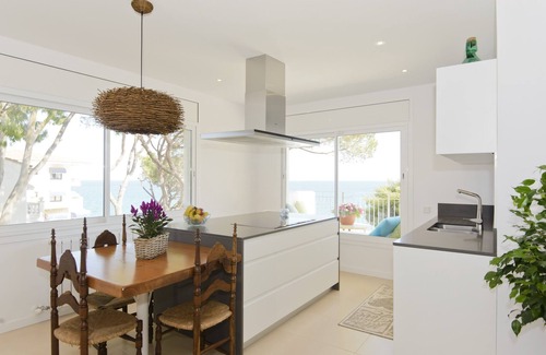 Platja d'Aro Villa | Unique Villa in front of the beach and surrounded by mediterranean trees