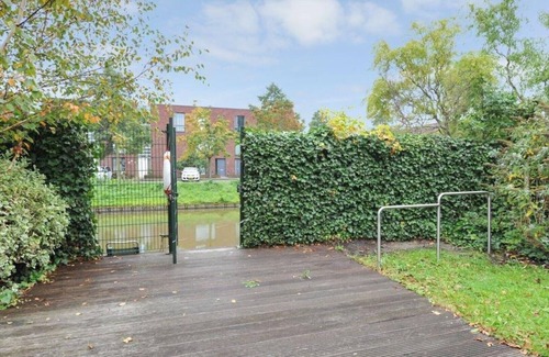 Municipality of Den Haag Villa | Unique Villa, with all sights are nearby.
