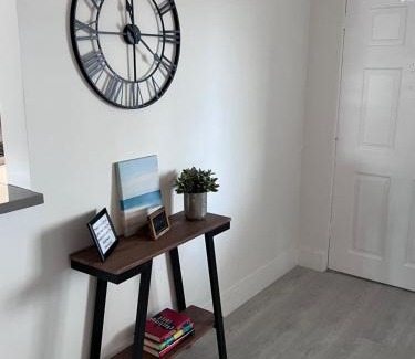 North Bay Village Apartment | Unique Water Views, free Parking 1bed 1 bath Rooffornomads 416