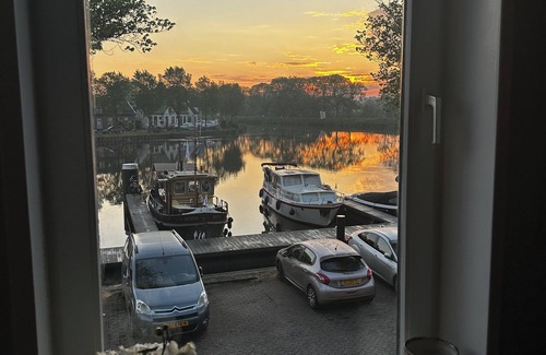 Municipality of Purmerend Apartment | Unique Waterfront Apartment Near Amsterdam