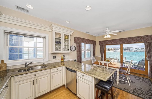 Greenport House | Unique waterfront home w/stunning views, boat slip, walk to historic Greenport
