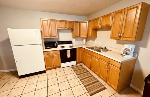 Ucon Apartment | Unique100 year old Historical Building Apt#2
