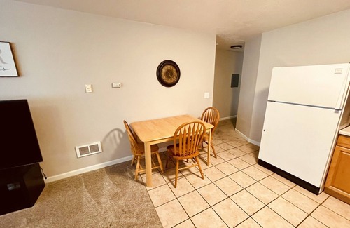 Ucon Apartment | Unique100 year old Historical Building Apt#2