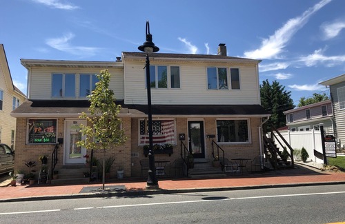Middletown Apartment | Uniquely Historic & Quaint Room in the center of downtown Middletown,DE