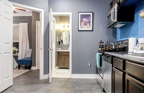 Southeast House | Uniquely Styled Private Suite