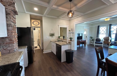 Globe Apartment | Unit 1 - Copper - Pinal Creek East - private yard - wifi - central location