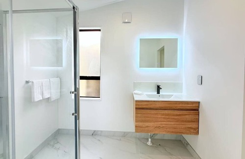 Rotorua Hotel | Unit 1, Fenton Summer Lodge
