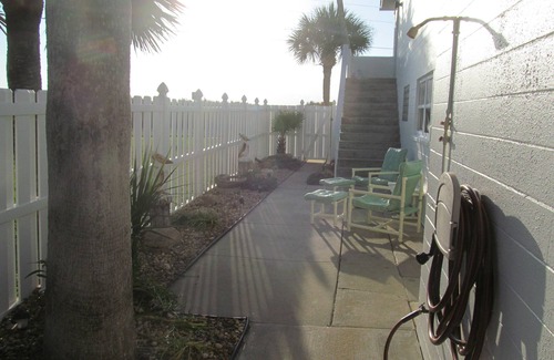 Ocean Grove Terrace Condo | Unit 1 Oceanside 2Bd 1Ba Condos In Ormond-By-The-Sea w/Large Private Beach Deck