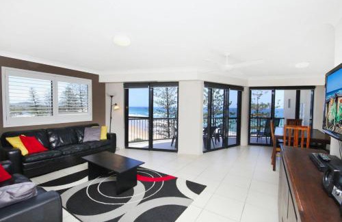 Coolum Beach Apartment | Unit 10 The Rocks