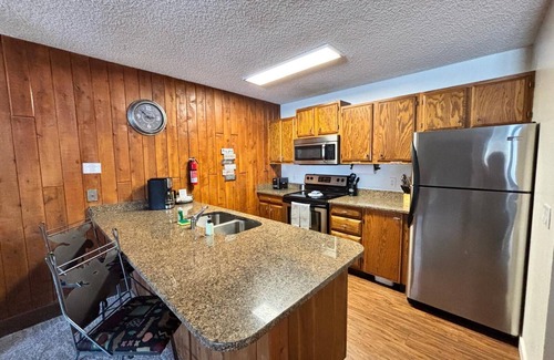 Rendezvous Condo | Unit 114 - Updated Condo