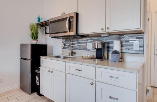 Wailuku Apartment | Unit 14 Maui Ohana Modern Studio