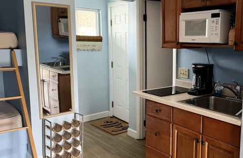 North Truro Condo | Unit #15 - Ground Floor Efficiency Studio with A/C