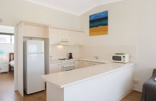 Dalmeny Apartment | Unit 2, 43 Noble Parade, Dalmeny