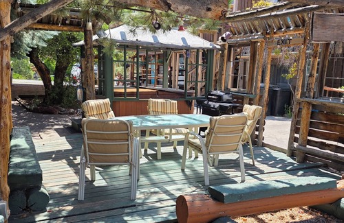 Cedaredge Cabin | Unit 2: King Bed Suite with Full Kitchen at the Cedaredge Lodge