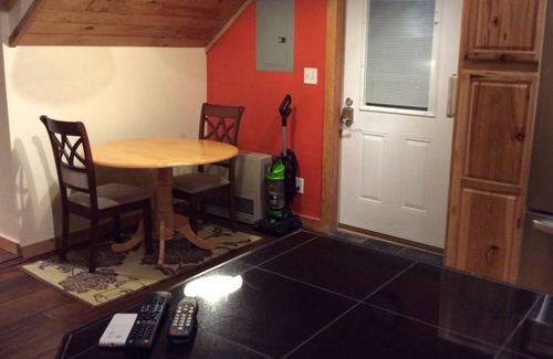 Montgomery Center House | Unit #2 On The Trout River! ** PET FRIENDLY! 🐾🐕