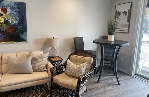 Harbor Springs Condo | Unit #2 - One Bedroom Condo Downtown Harbor Springs