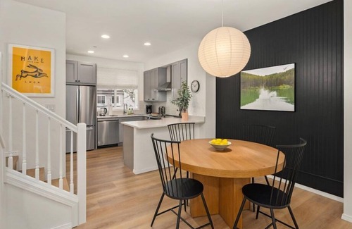 Bellevue House | Unit 2 One Central · Modern Urban Luxury Escape - Unit 2