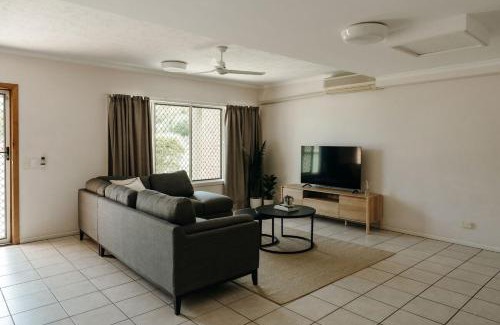 Allenstown Apartment | Unit 2, Rocky CBD
