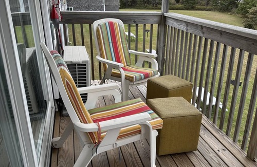 North Truro Condo | Unit #20 - 2nd Floor Deluxe Efficiency with A/C.