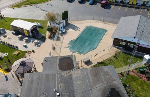 Wisconsin Rapids Apartment | Unit #21 - Snooze Motel