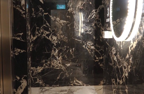 Singapore River Apartment | Unit 3.302-2QB