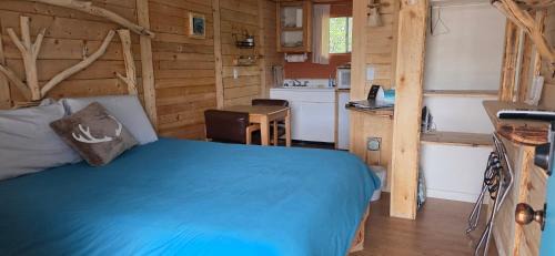 Cedaredge Cabin | Unit 3 at the Cedaredge Lodge Pet Friendly