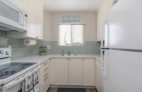 Pacific Beach Apartment | Unit 3 · Best in Pacific Beach, 2bedroom+loft! 5*sanitized