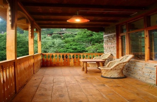 Naggar House | Unit 3 Himalayan Sisters Bed & Breakfast